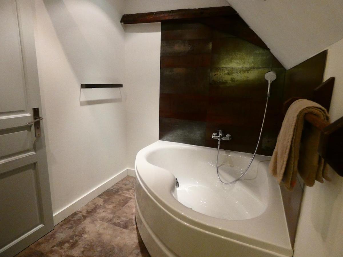 Du Hotel 2*